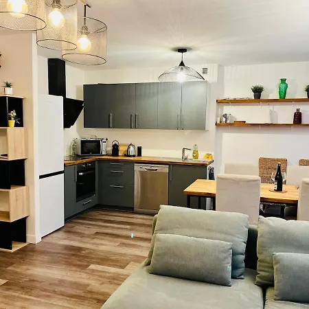 Dalikyda - Le Gabriel - Spacious - Center - Quiet *